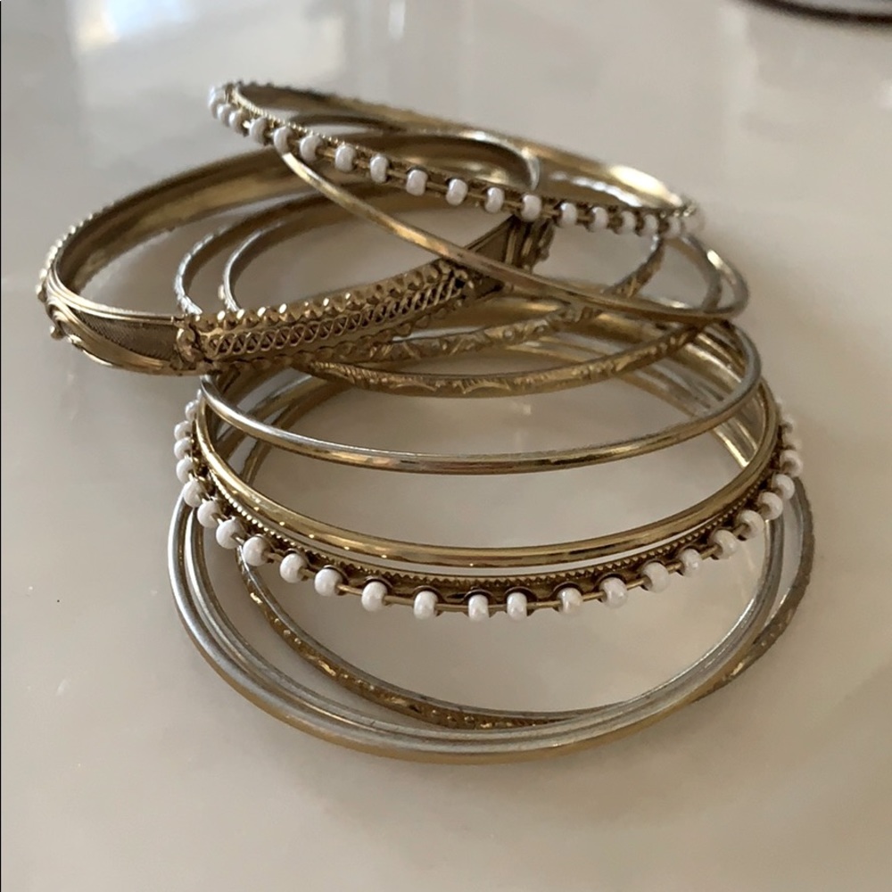 11 bangles 💕 - Picture 3 of 3